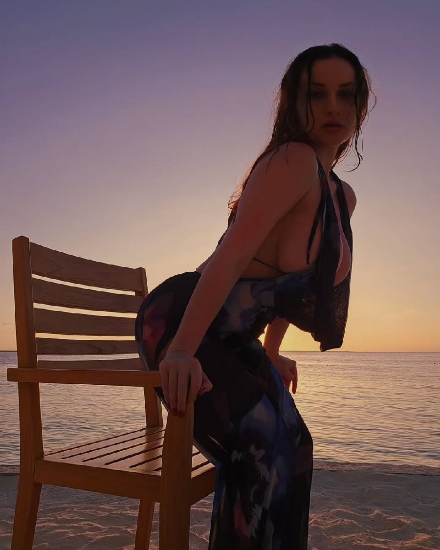 Sexy girl Miranda Faith nude in Surabaya