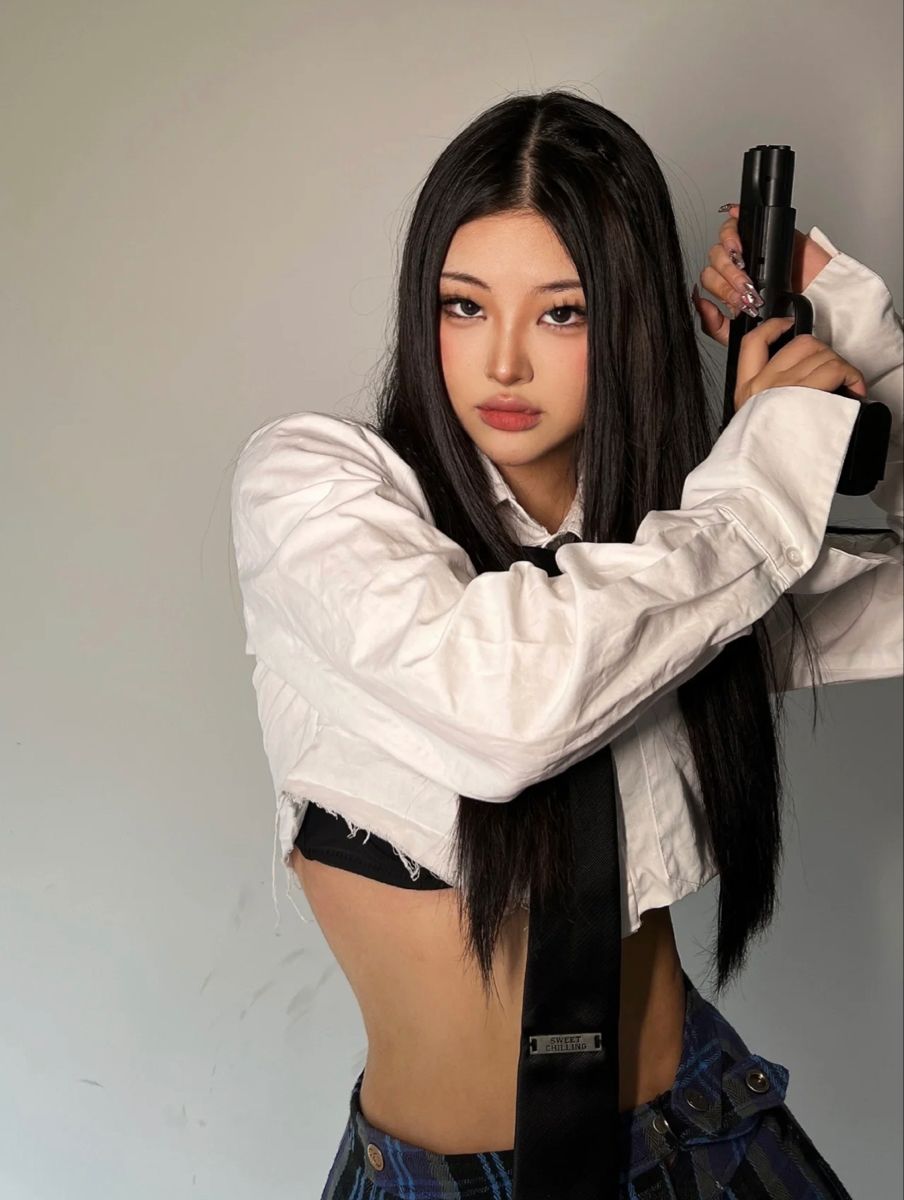 A cozy shot with Sassy girls — straight from Surabaya