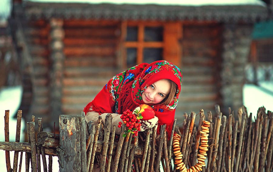 Sexy girl Women in Slavic costumes in Surabaya